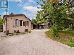 225 CARRVILLE ROAD Richmond Hill, ON L4C 6E4