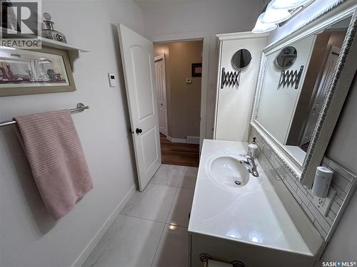 Dew Acreage, Estevan Rm No. 5, SK - Indoor Photo Showing Bathroom
