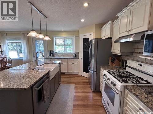 Dew Acreage, Estevan Rm No. 5, SK - Indoor Photo Showing Kitchen