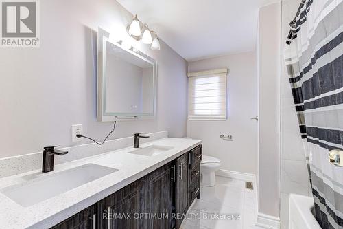 5 Roehampton Crescent, Brampton, ON - Indoor Photo Showing Bathroom