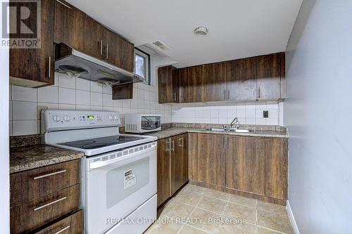 5 Roehampton Crescent, Brampton, ON - Indoor Photo Showing Kitchen With Double Sink