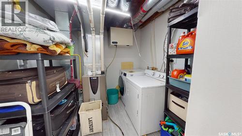 2933 Mcclocklin Road, Saskatoon, SK - Indoor Photo Showing Laundry Room