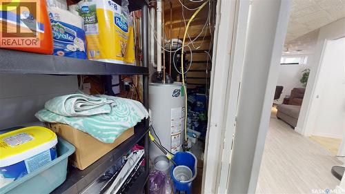 2933 Mcclocklin Road, Saskatoon, SK - Indoor