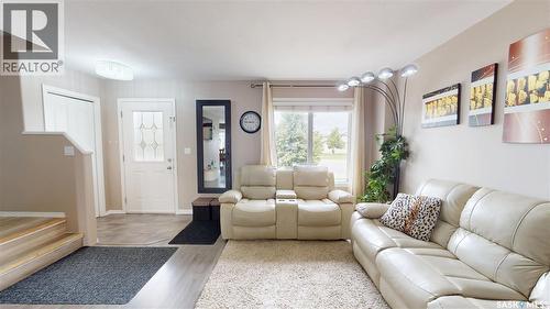 2933 Mcclocklin Road, Saskatoon, SK - Indoor Photo Showing Living Room