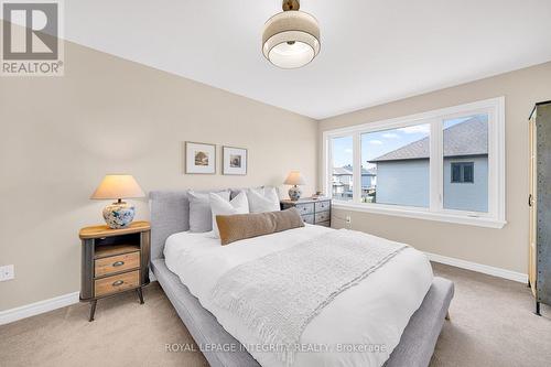 256 Dolce Crescent, Ottawa, ON - Indoor Photo Showing Bedroom