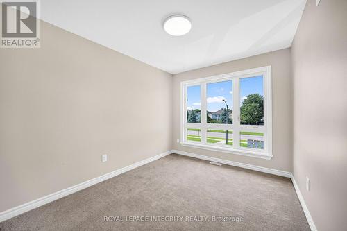 256 Dolce Crescent, Ottawa, ON - Indoor Photo Showing Other Room