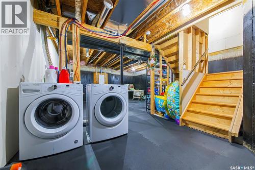 601 2012 Pohorecky Crescent, Saskatoon, SK - Indoor Photo Showing Laundry Room