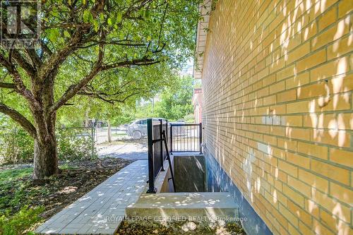 79 Samson Crescent, Toronto, ON - Outdoor