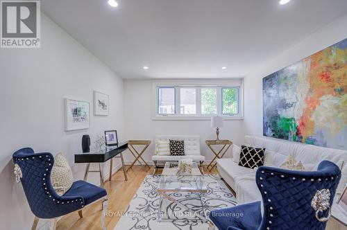 79 Samson Crescent, Toronto, ON - Indoor Photo Showing Living Room