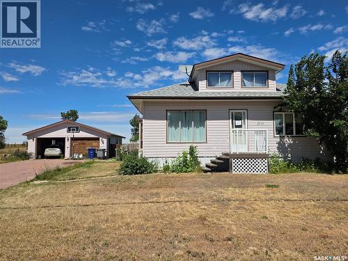 1328 Herbert Avenue, Herbert, SK - Outdoor