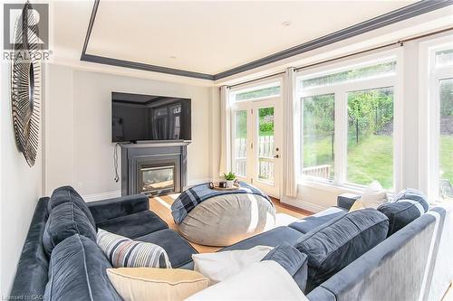 563 Woolgrass Avenue, Waterloo, ON - Indoor Photo Showing Living Room With Fireplace