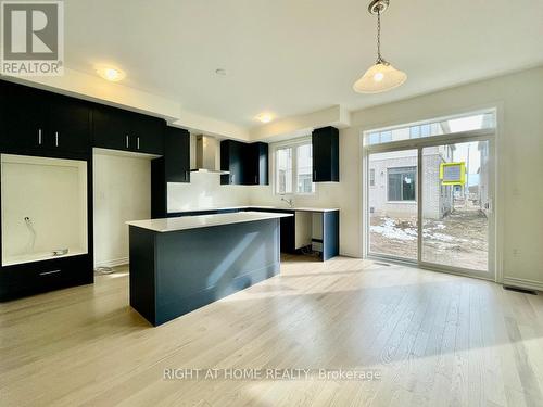 64 Gemini Drive, Barrie, ON - Indoor Photo Showing Kitchen
