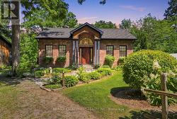 376 MOXLEY ROAD Hamilton, ON L9H 5L5
