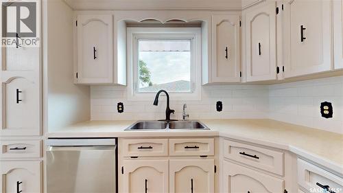 155 Wells Street, Regina, SK - Indoor Photo Showing Kitchen With Double Sink