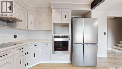 155 Wells Street, Regina, SK - Indoor Photo Showing Kitchen