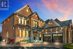 3 PORT HOPE HOLLOW Brampton, ON L6Y 2Y9
