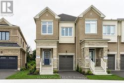 44 BERMONDSEY WAY Brampton, ON L6Y 6K9