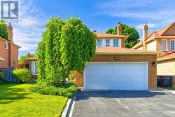 33 CORKETT DRIVE  Brampton, ON L6X 3G1