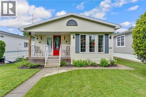 5 WILLOWDALE Road  Cambridge, ON N1R 8B2