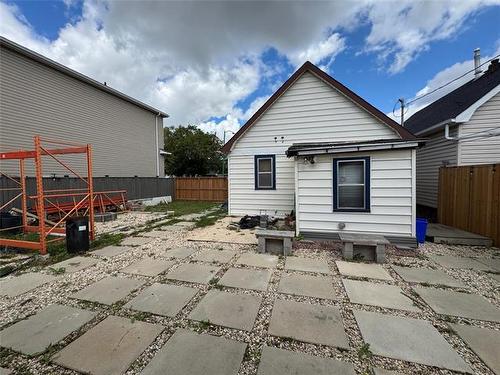 1182 Pritchard Ave, Winnipeg, MB - Outdoor