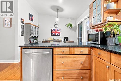 13 Anderson Avenue, Regina, SK - Indoor Photo Showing Kitchen