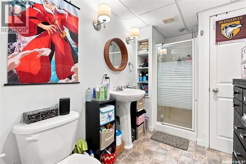 13 Anderson Avenue, Regina, SK - Indoor Photo Showing Bathroom