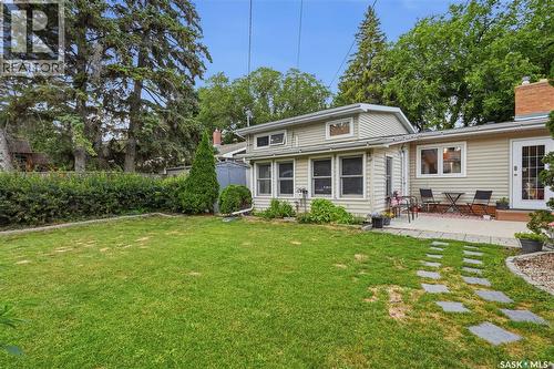 13 Anderson Avenue, Regina, SK - Outdoor