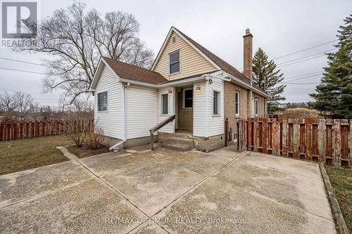 715 Main Street S, Cambridge, ON - Outdoor