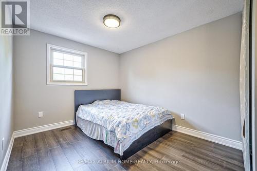 61 Trothen Circle, Markham, ON - Indoor Photo Showing Bedroom