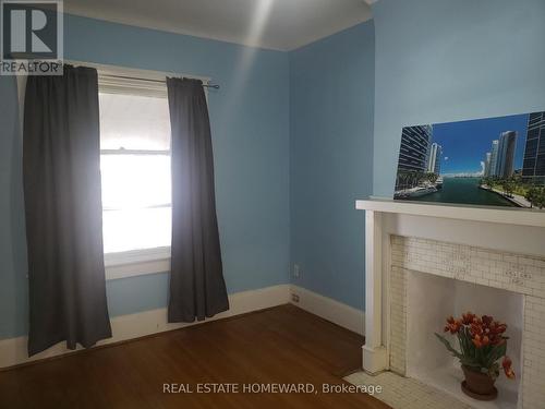 A (1ST FLR) - 687 DUPONT STREET , Toronto, Ontario M6G 1Z5 3