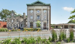 4080 Rue St-Jacques  Montréal (Le Sud-Ouest), QC H4C 1J2