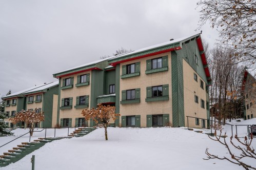 Front of Structure - A-710 Ch. Des Trois-Villages, Piedmont, QC - Outdoor