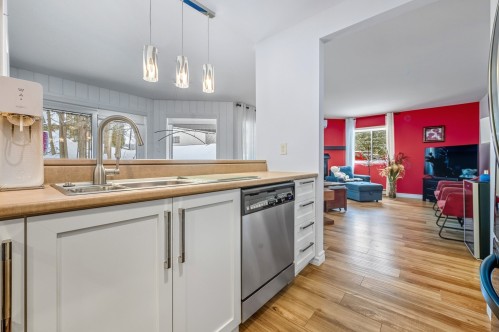 Kitchen - A-710 Ch. Des Trois-Villages, Piedmont, QC - Indoor Photo Showing Kitchen With Double Sink