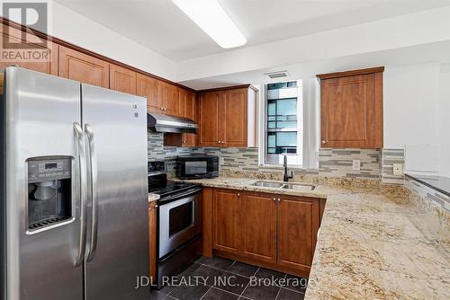 516 - 503 Beecroft Road, Toronto, ON - Indoor Photo Showing Kitchen With Double Sink