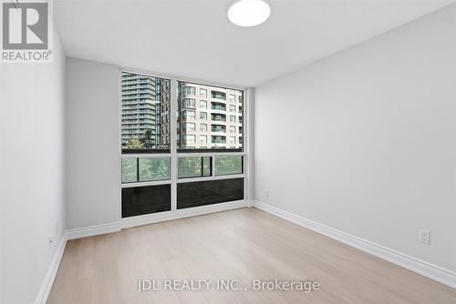 516 - 503 Beecroft Road, Toronto, ON - Indoor Photo Showing Other Room