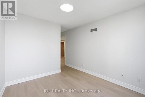 516 - 503 Beecroft Road, Toronto, ON - Indoor Photo Showing Other Room