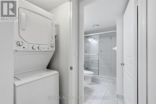 516 - 503 Beecroft Road, Toronto, ON - Indoor Photo Showing Laundry Room