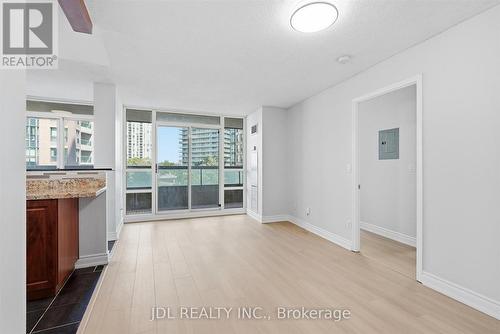 516 - 503 Beecroft Road, Toronto, ON - Indoor Photo Showing Other Room