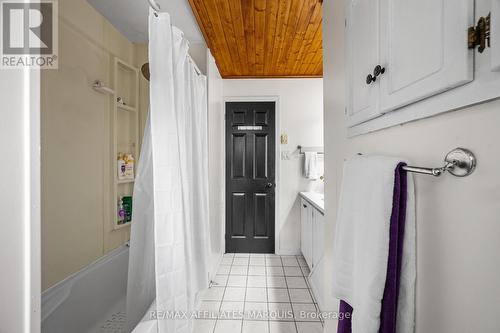 3 Sunset Drive, Rideau Lakes, ON - Indoor Photo Showing Bathroom