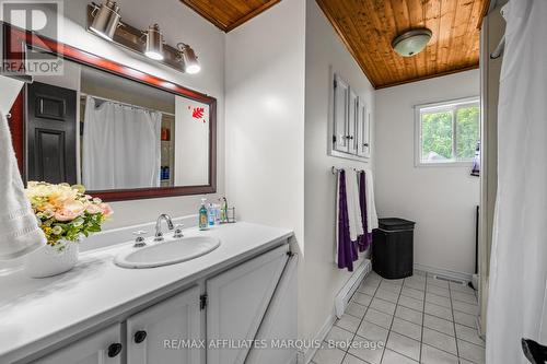 3 Sunset Drive, Rideau Lakes, ON - Indoor Photo Showing Bathroom