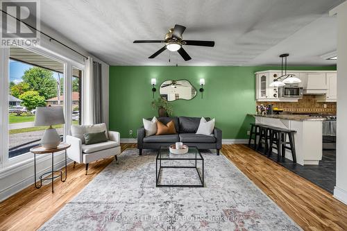 3 Sunset Drive, Rideau Lakes, ON - Indoor Photo Showing Living Room