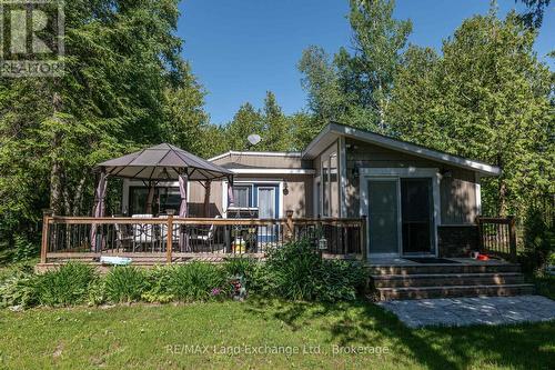 18 HICKS LANE N  Kincardine, ON N0G 2T0