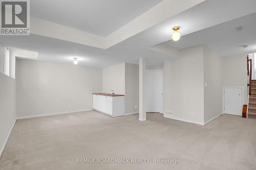 5 Maple Park Private, Ottawa, ON - Indoor Photo Showing Other Room
