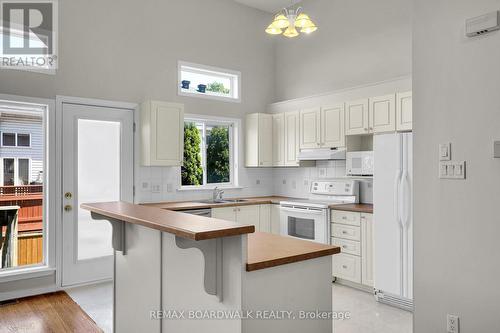 5 Maple Park Private, Ottawa, ON - Indoor Photo Showing Kitchen With Double Sink