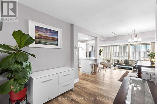 513 - 1 Four Winds Drive, Toronto, ON - Indoor