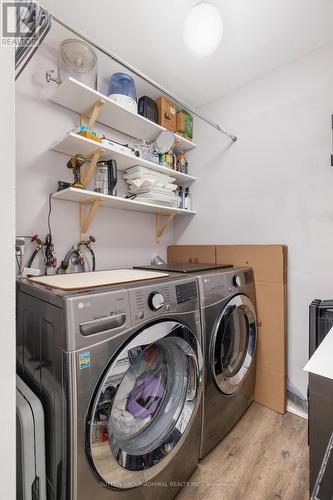 513 - 1 Four Winds Drive, Toronto, ON - Indoor Photo Showing Laundry Room