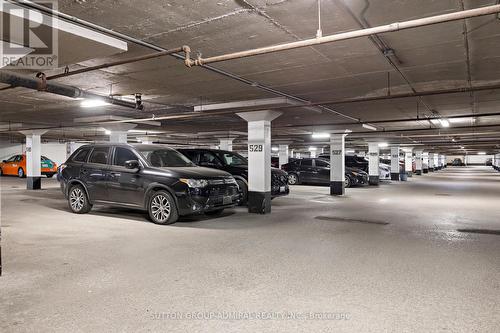 513 - 1 Four Winds Drive, Toronto, ON - Indoor Photo Showing Garage