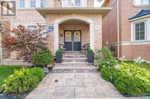 3186 ROBERT BROWN BOULEVARD  Oakville, ON L6M 0P2