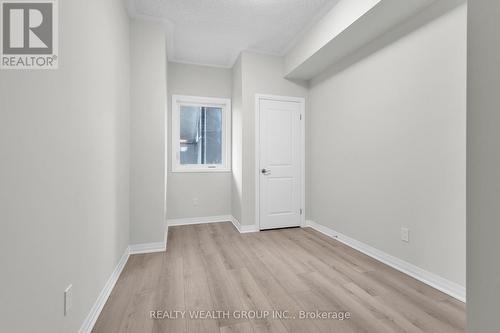 69 - 25 Isherwood Avenue N, Cambridge, ON - Indoor Photo Showing Other Room