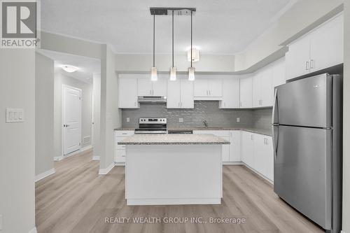 69 - 25 Isherwood Avenue N, Cambridge, ON - Indoor Photo Showing Kitchen With Stainless Steel Kitchen With Upgraded Kitchen